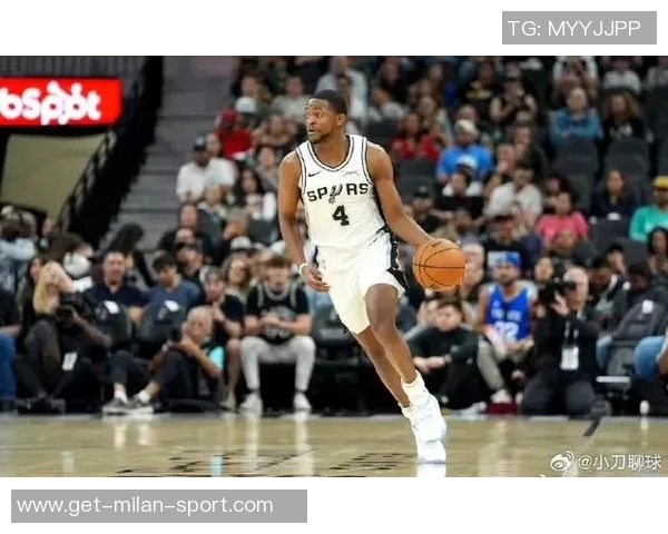 卡斯尔强调提升落位速度以便为文班亚马创造更大空间应对包夹挑战